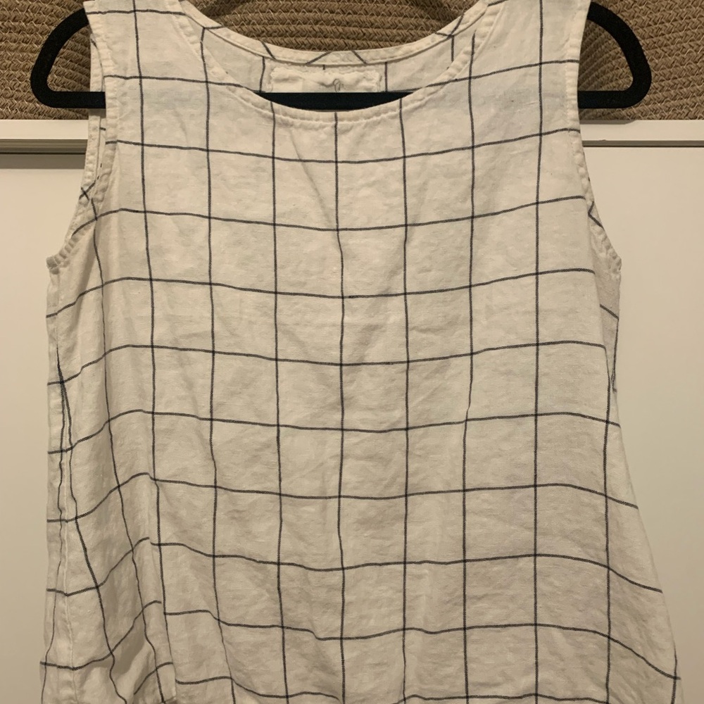 Chic Grid Pattern Sleeveless Top